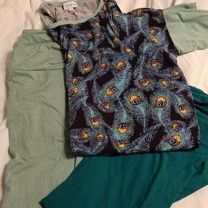 LuLaRoe set with 2 leggings and a Irma top